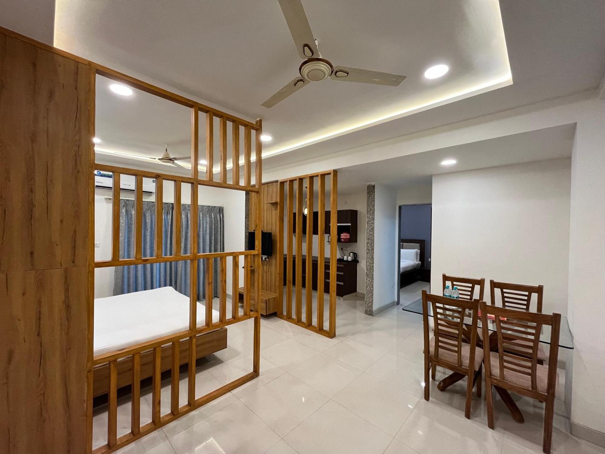 Hotel Shri Radha Nikunj - Opposite Prem Mandir Vrindāvan Exterior photo